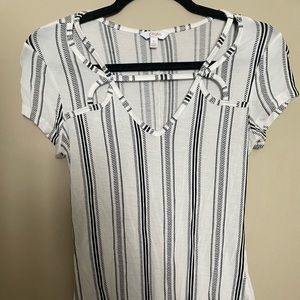 Tribal cross neck detail T-shirt